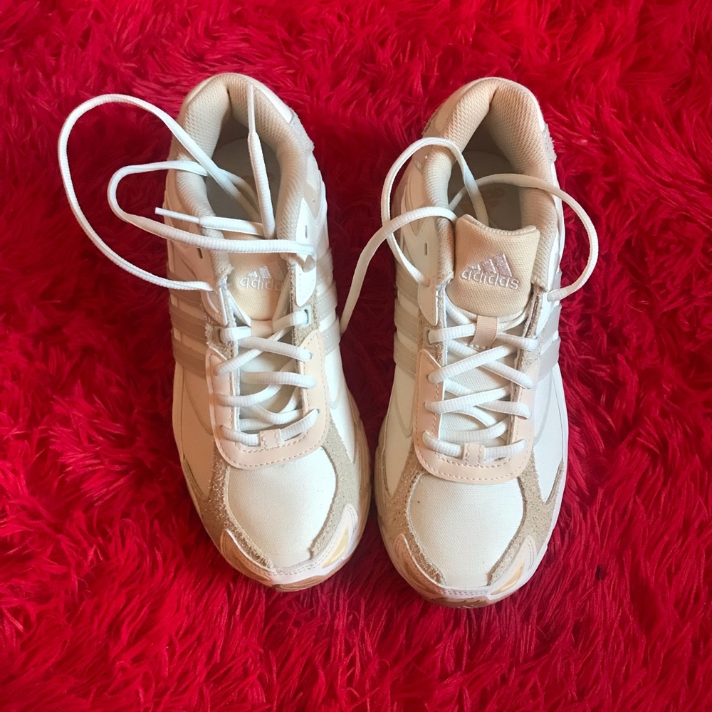 Adidas Sneakers